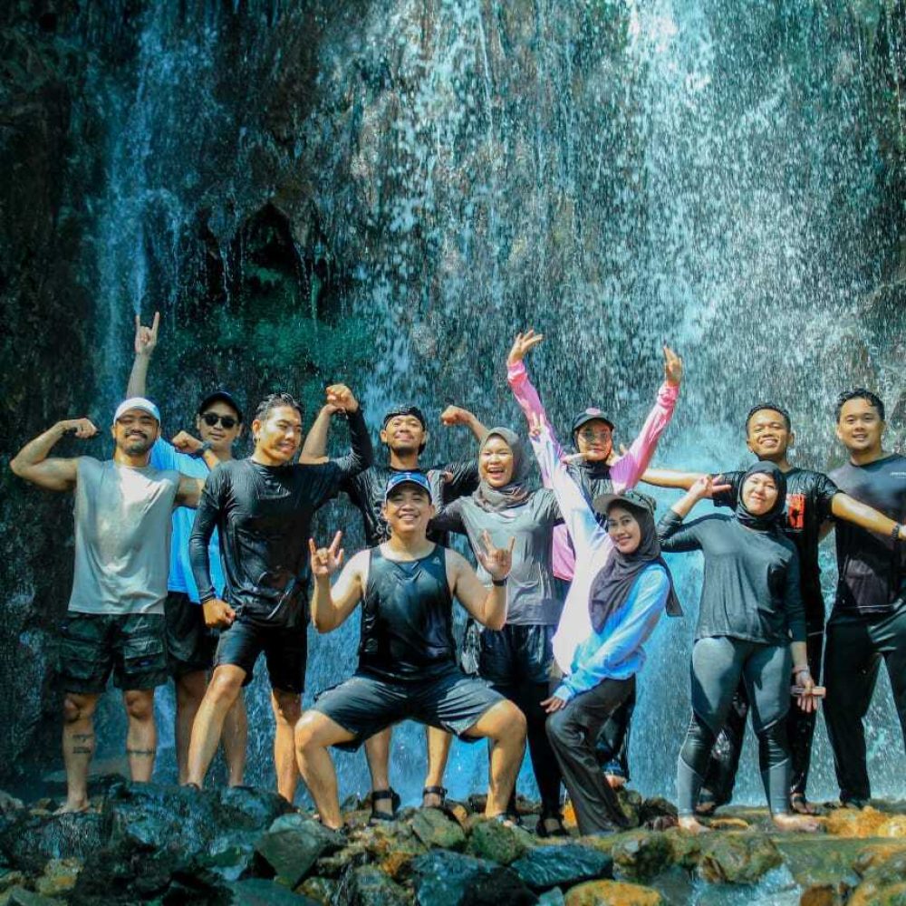 tiga trekking sentul