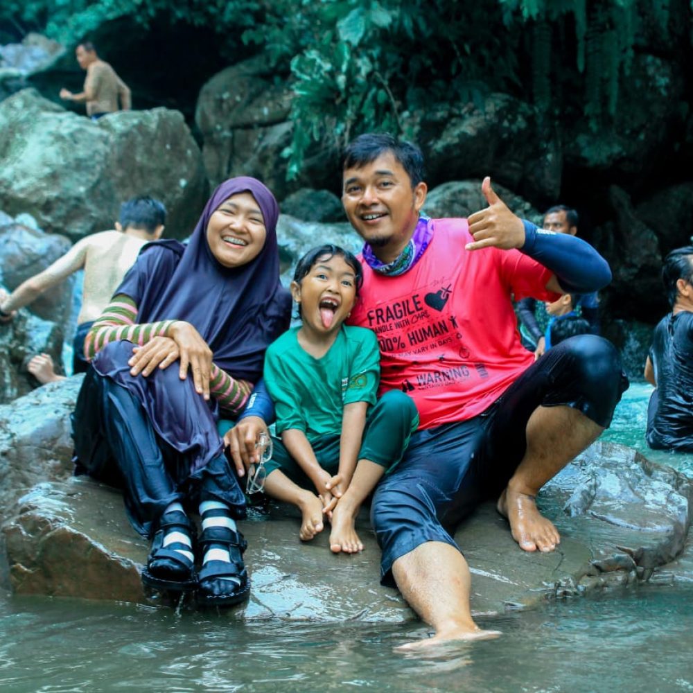 paket trekking sentul